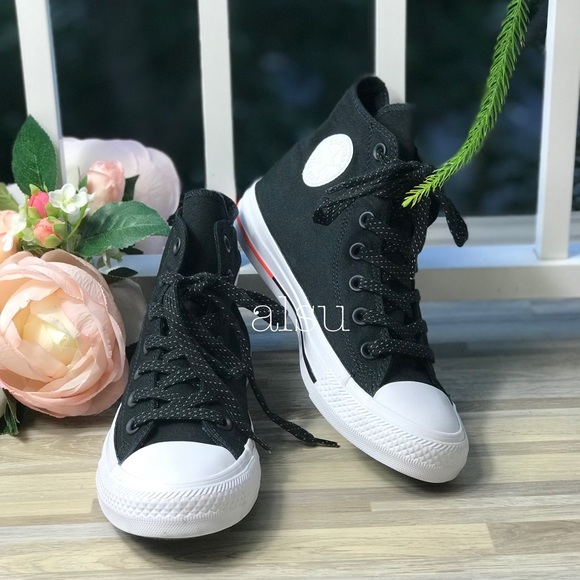 NWT Converse HI Black/Lava WMNS AUTHENTIC - Picture 4 of 7